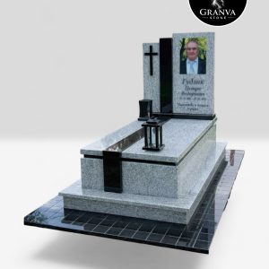Одинарний меморіал «Світла Пам'ять» — Архітектурна досконалість у чорному та білому