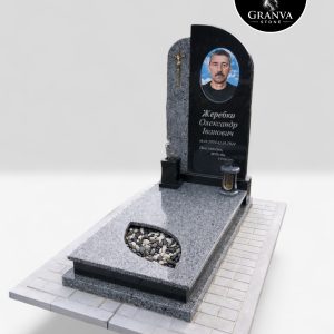 Одинарний пам'ятник "Світло Віри": Архітектурна гармонія та духовний символ