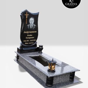 Одинарний комплекс «Світло Віри» — Монументальна духовність та шляхетний граніт