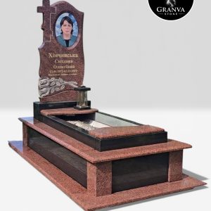 Одинарний меморіал «Вертикаль Пам'яті» — Геометрична досконалість та вічна міцність