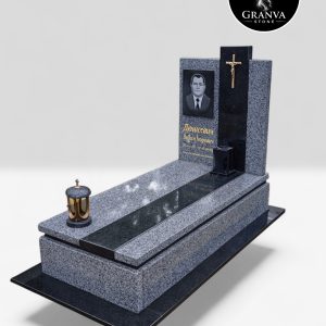 Одинарний меморіал «Вертикаль Гідності» — Архітектурний мінімалізм та вишуканий контраст
