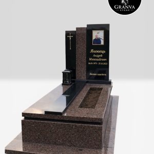 Одинарний меморіал «Геометрія Вічності» — Монументальність та сучасний стиль